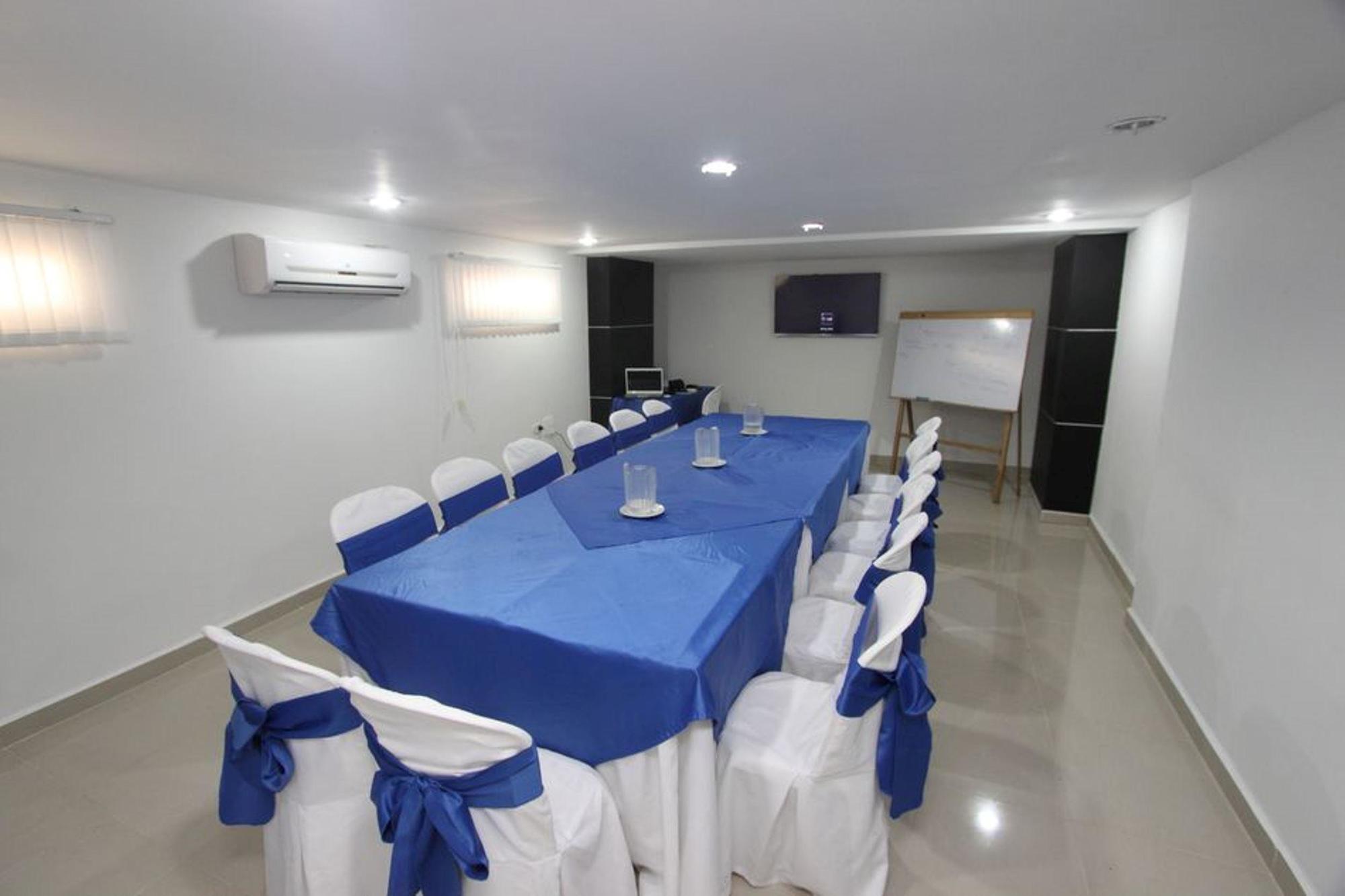 Hotel Puerta De Oro Barranquilla  Kültér fotó