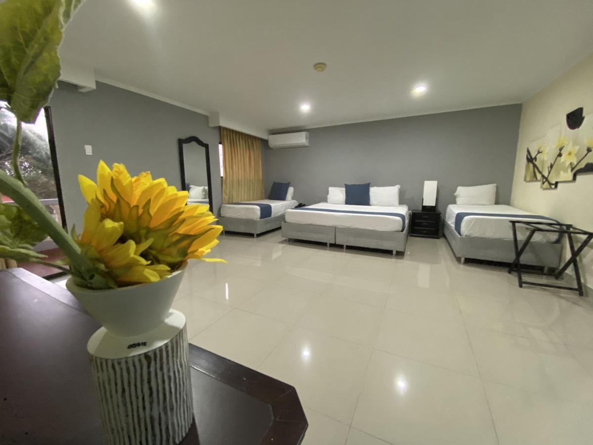 Hotel Puerta De Oro Barranquilla  Kültér fotó